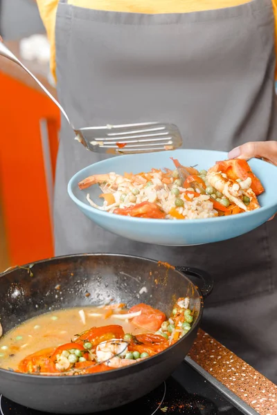 Cooking Spanish Paella Home Restaurant — Stock Photo, Image