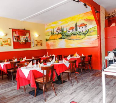 16 Mayıs 2018, Berlin, Almanya: Berlin şık İtalyan restoranında, iç