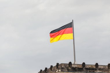 Berlin'de federal hükümet, Alman ulusal bayrak