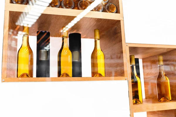 Racks Bottles Yellow White Wine Shop — Stock Photo, Image