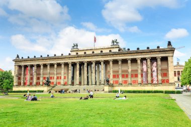 17 Mayıs 2018, Berlin, Almanya: Altes eski bina veya Tarih Müzesi bulunan Müzeler Adası, bir UNESCO Dünya Miras Listesi