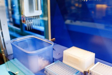 Multi pipetler laboratuvar