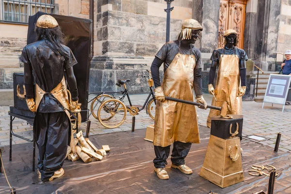 Dresden Germany May 2018 Golden Painted Blacksmith Artist City Street — Stock Photo, Image