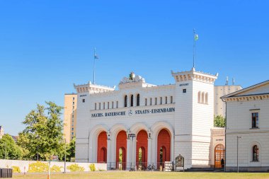 Leipzig, Almanya - 21 Mayıs 2018: Bayerischer Bahnhof Tren İstasyonu Gates binada Leipzig