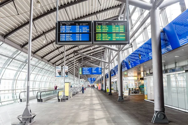 Leipzig Germany May 2018 Modern Halle Airport Hall Interior Timetable — Stock Photo, Image