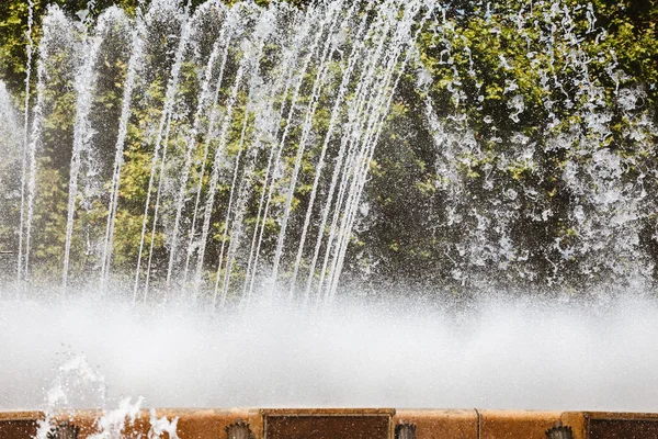 バルセロナのモンジュイックの魔法の泉 — ストック写真