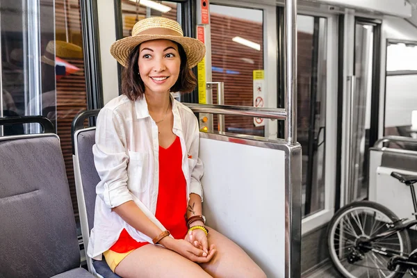 Woman traveling by train — Stock Photo, Image