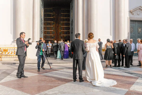 Juillet 2018 Zaragoza Espagne Mariée Marié Entrée Église Avant Cérémonie — Photo