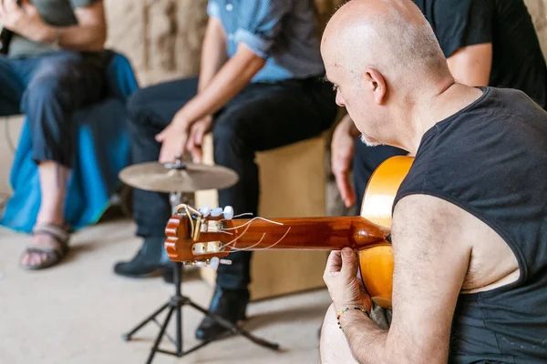 Barcelona Spanya Temmuz 2018 Gitar Çalmaya Sokak Müzisyen — Stok fotoğraf