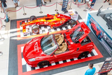 29 Temmuz 2018, Barselona, İspanya,: spor araba Maremagnum Alışveriş Merkezi içinde