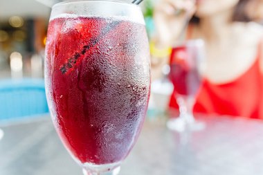 Bir bardak soğuk sangria