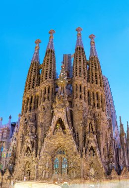 29 Temmuz 2018, Barselona, İspanya: Sagrada Familia Katedrali Barcelona'da panoramik manzaralı akşam zaman