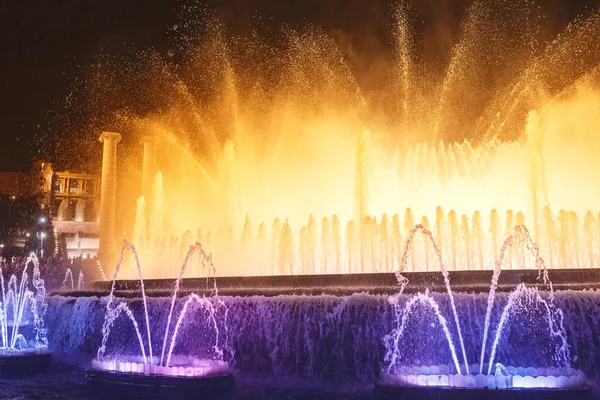 Espectáculo Luces Magic Montjuic Fountain Por Noche Cerca Plaza España — Foto de Stock