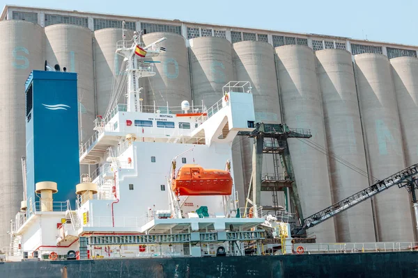 Luglio 2018 Barcelona Spagna Nave Carico Carica Container Nel Porto — Foto Stock