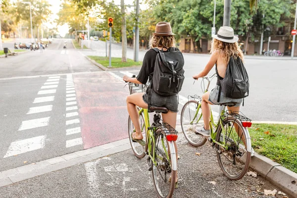 July 2018 Barcelona Spain Cyclists Crossing Road Intersection Bicycle Urban — Stock Photo, Image