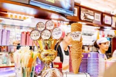 16 Ekim 2018, San Giminiano, İtalya: Gelateria Dondoli San Giminiano tarihi kent merkezine bir iyi bilinen tatlı dükkanı olduğunu