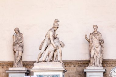 19 Ekim 2018, Floransa, İtalya: Piazza della Signoria içinde çeşitli heykeller