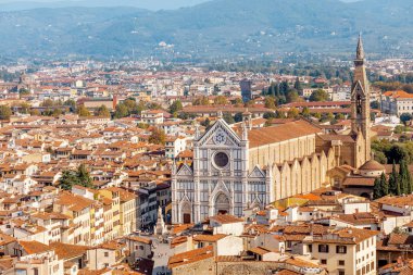 Ünlü Basilica di Santa Croce Floransa'da görünümünü