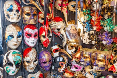 19 Ekim 2018, Floransa, İtalya: Satılık geleneksel Venedik Maske