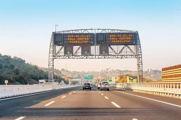 Oktober 2018 Toscane Italië Verkeer Rijden Snelweg Richting Naar Verona — Stockfoto