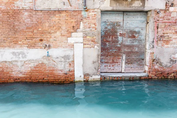 Ancient Facade Old House Canal Floods Venice Concept — Stock Photo, Image