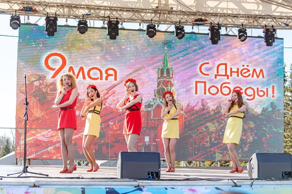 Maio 2018 Ufa Rússia Artistas Cantam Palco Durante Festival Aberto — Fotografia de Stock