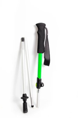 Beyaz arka plan üzerinde izole bölümünde trekking kutup