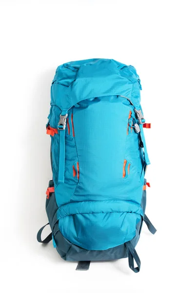 モダンなハイキングのバックパックは、白で隔離。トレッキング用品および機器コンセプト — ストック写真