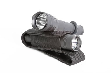 Birçok kamp veya taktik el cep siyah el feneri izole studio şut