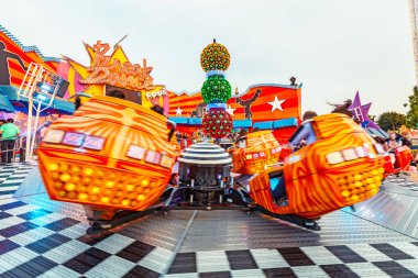 20 Temmuz 2019, Viyana, Avusturya: Viyana'daki ikonik Prater Park'ta eğlenceli yetişkinler ve çocuklar ilgi çekici yerler