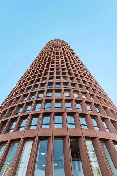 24. Juli 2019, Lyon, Frankreich: Turm der Tour de la part dieu mit radisson blu Hotel und Bankabteilung — Stockfoto