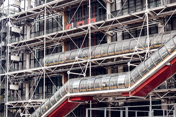 30 juli 2019, Paris, Frankrike: Pompidou Center är ett modernt konstmuseum — Stockfoto