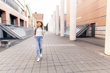 04 Ağustos 2019, Nuremberg, Almanya: Evrensel insan haklarına adanmış Nuremberg 'in ünlü caddesi