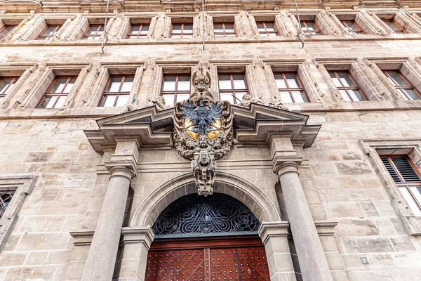 04 August 2019, Nuremberg, Germany: Entrance to Rathaus building — Zdjęcie stockowe
