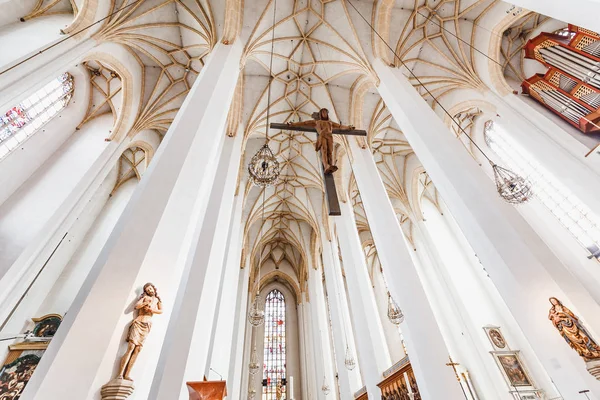 06 Agosto 2019, Munich, Alemania: interior de la iglesia Frauenkirche —  Fotos de Stock