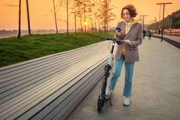Woman Uses App Her Smartphone Unlock Shared Electric Scooter City — Stock Photo, Image