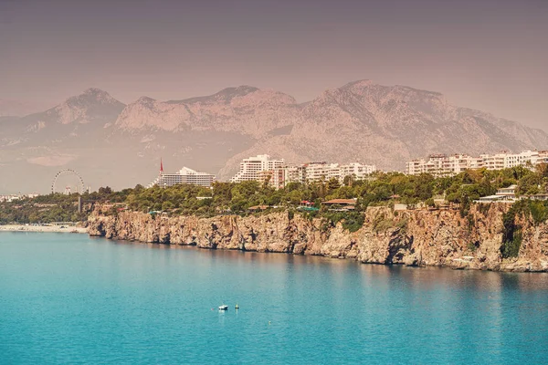 Panoramautsikt Över Havskusten Antalya Taurus Berg Bakgrunden Och Den Blå — Stockfoto