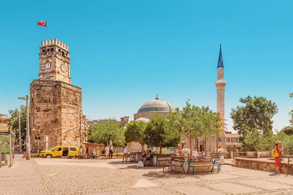 2020 Antalya Old Town Kaleici Panoramic View Mosque Minaret Clock — 스톡 사진