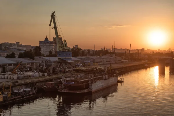 키예프 우크라이나 2018 지구의 키예프에 Podil 드니프르과 포트입니다 케이블 Rybalsky — 스톡 사진