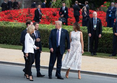 Brussels, Belçika - 11 Temmuz 2018: Bizi Başkan Donald Trump ve Amerika Birleşik Devletleri Melania koz zirvesinde Nato askeri İttifak'ın First Lady