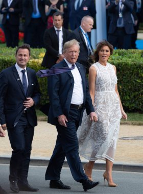 Brussels, Belçika - 11 Temmuz 2018: Bizi Başkan Donald Trump ve Amerika Birleşik Devletleri Melania koz zirvesinde Nato askeri İttifak'ın First Lady