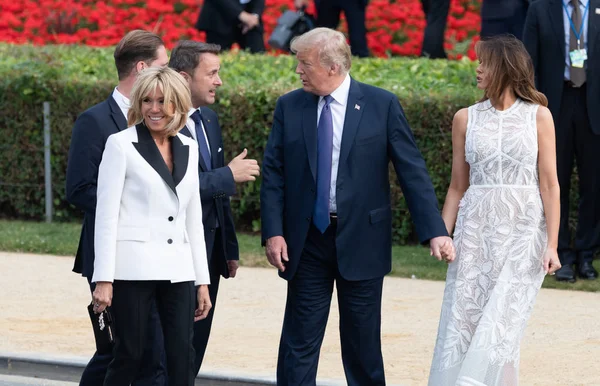 Brussels, Belçika - 11 Temmuz 2018: Bizi Başkan Donald Trump ve Amerika Birleşik Devletleri Melania koz zirvesinde Nato askeri İttifak'ın First Lady