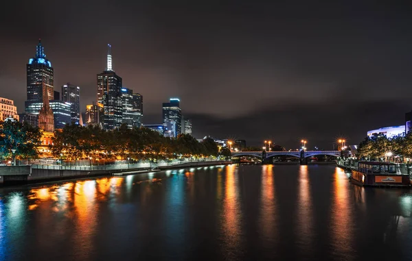 Melbourne Australië December 2014 Melbourne Skyline Langs Yarra Rivier Schemering — Stockfoto