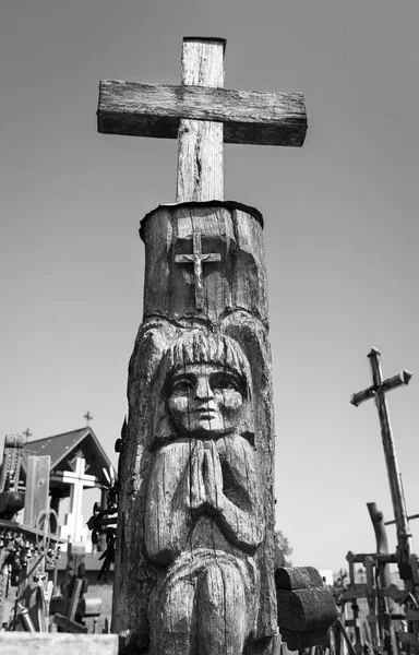 Schwarz Weiß Bild Einer Alten Holzskulptur Religiösen Themen Auf Dem — Stockfoto