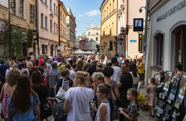 Lublin Polonia Julio 2018 Multitud Turistas Turistas Las Calles Antigua —  Fotos de Stock