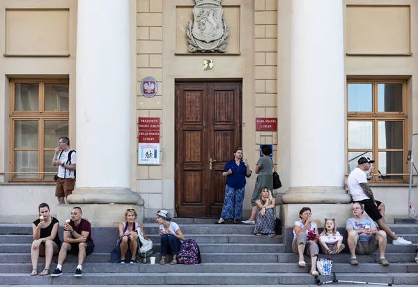 Lublin Polonia Julio 2018 Multitud Turistas Turistas Las Calles Antigua —  Fotos de Stock