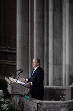 Washington D.C., ABD - Eylül 01, 2018: ABD'li Senatör John Mccain, Washington, ABD tarihinde 1 Eylül 2018 National Cathedral anma töreni eski ABD Başkanı George Bush konuştu