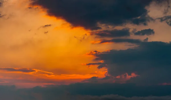 Céu Bonito Com Nuvem Durante Nascer Sol Pôr Sol Nuvens — Fotografia de Stock