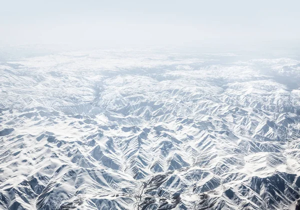 Montañas Nevadas Tonalidad Clara Vista Desde Avión Las Montañas Nevadas — Foto de Stock
