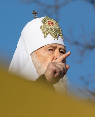 Kiev, Ukrayna - Okt 14, 2018: Primat Ukraynalı Ortodoks Kilisesi Kiev Patrikhanesi, Kiev Patrik ve bütün Rusya-Ukrayna Filaret Ukrayna Kiev Sofia meydanında namaz sırasında